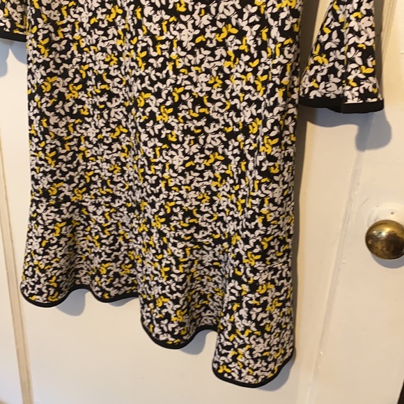 MICHAEL Michael Kors mini dress with butterflies long bell sleeves and V-neck - Picture 4 of 8